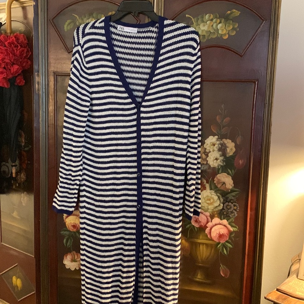 Zara long light knit cardigan sweater